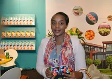 Juliet Kariuki with Bloom Growers from Kenya stopped by the FreshPlaza booth.